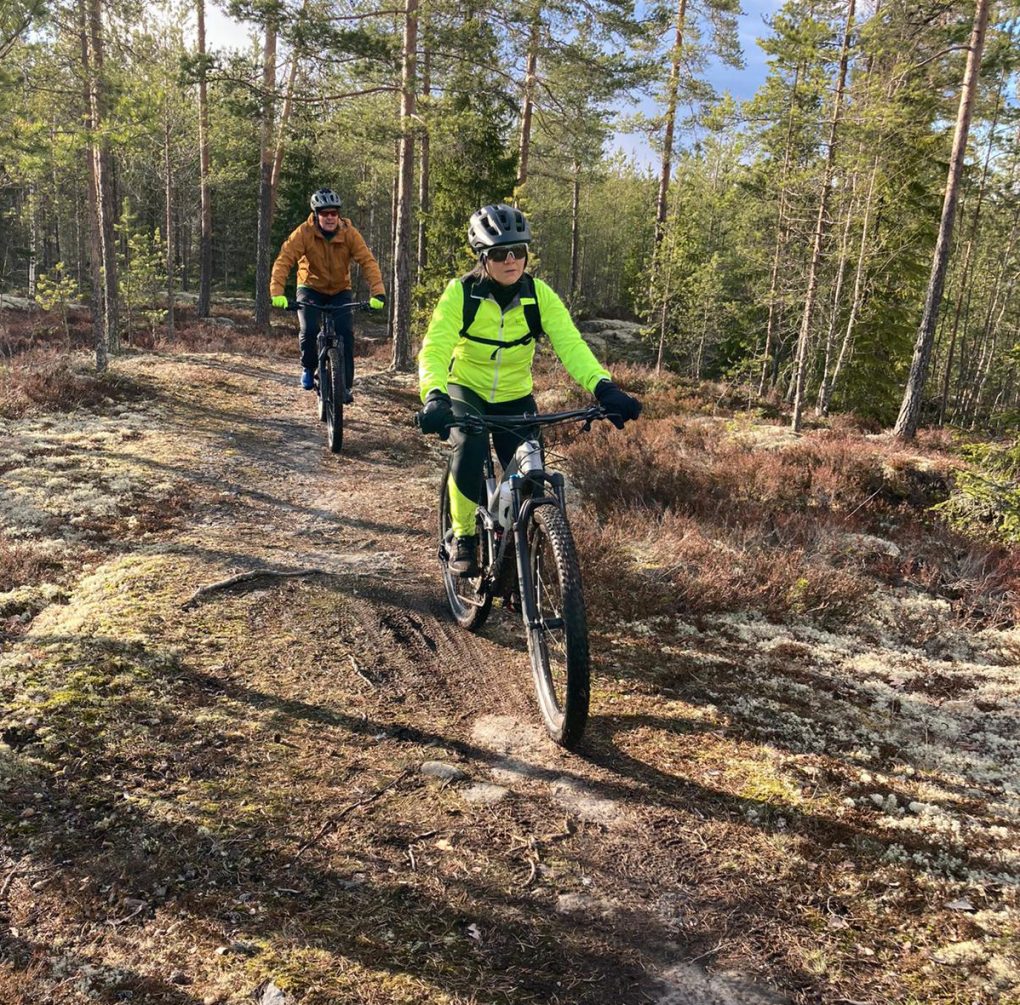 maastopyöräily varusteet