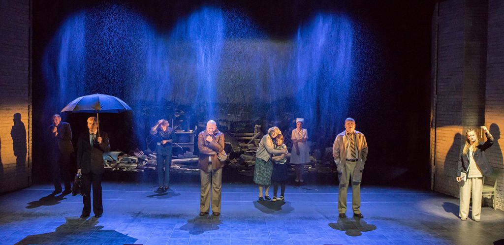 Patruunatehdas-näytelmä