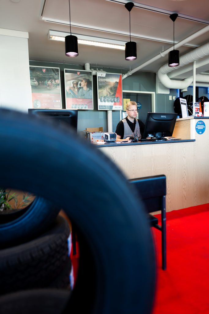 Seinäjokinen rengasliike Seinäjoen Kumi Oy on uudistanut myymälätilansa kesän aikana