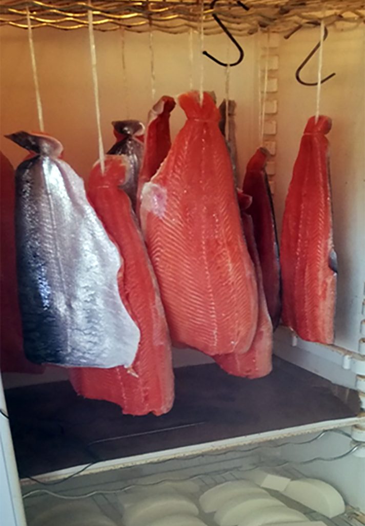 kirjolohen kylmäsavustus